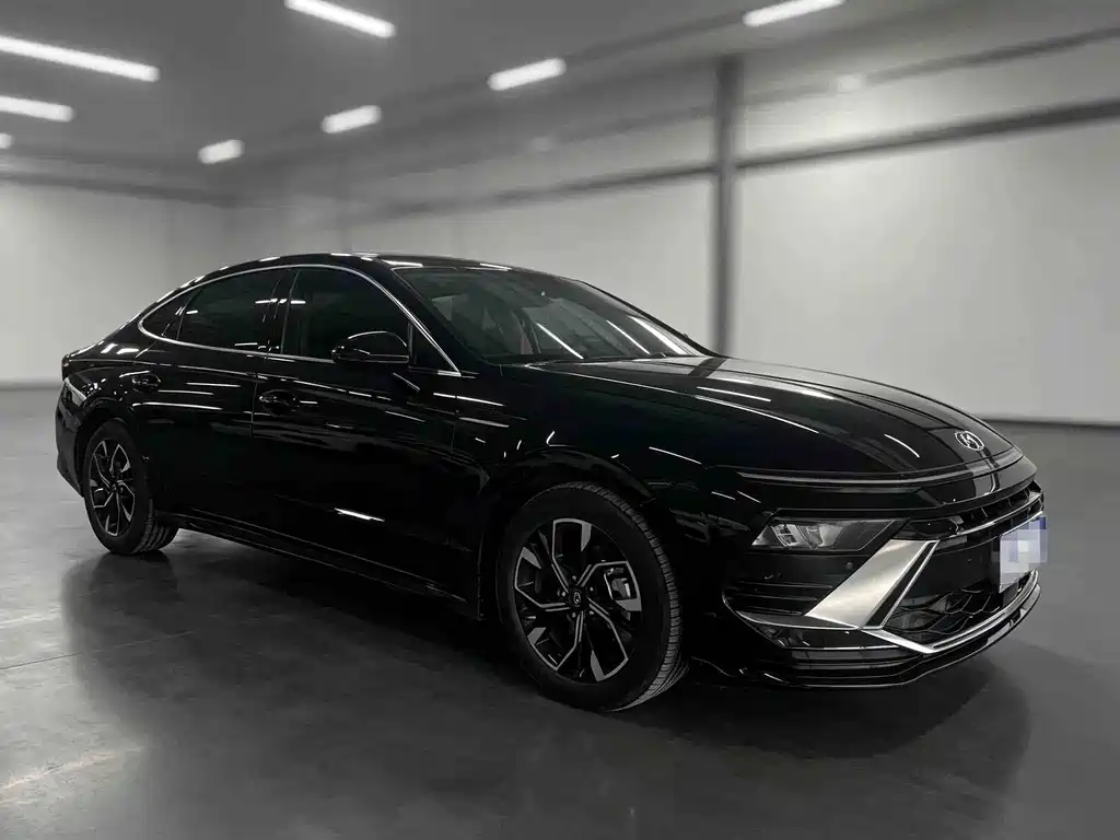 Hyundai Sonata — миниатюра 3