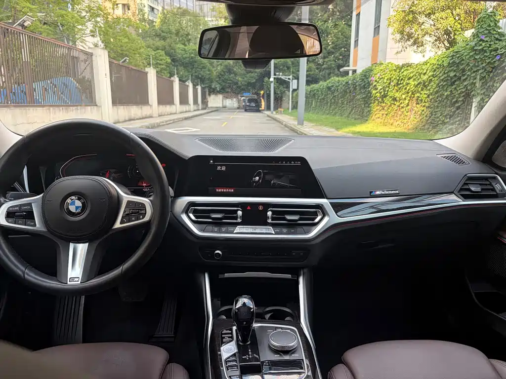 BMW 3 Series — миниатюра 17