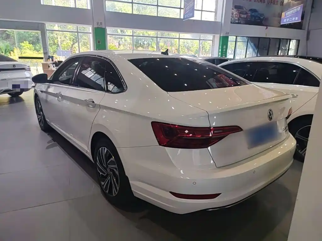 Volkswagen Sagitar — миниатюра 5