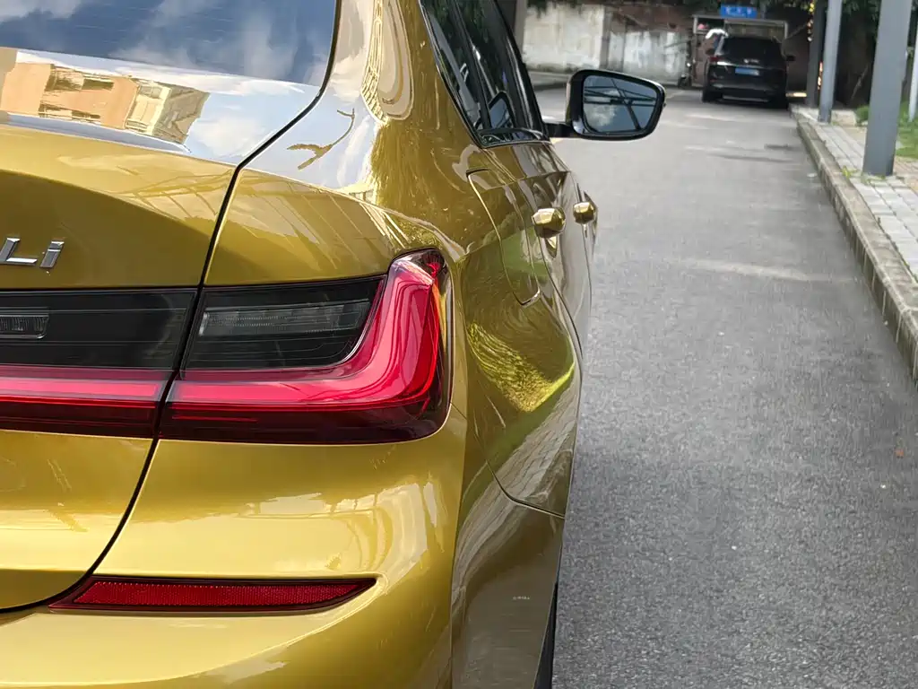 BMW 3 Series — миниатюра 10