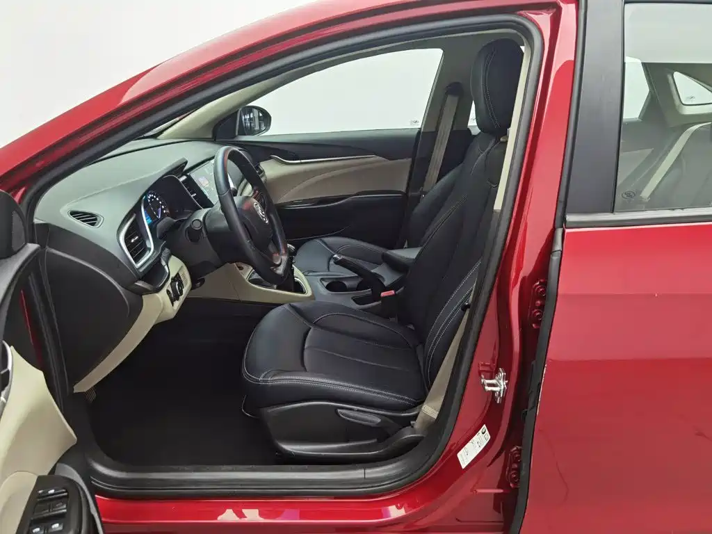 Buick Excelle — миниатюра 10