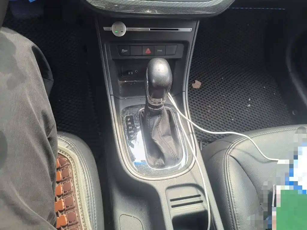 Roewe 360 — миниатюра 15