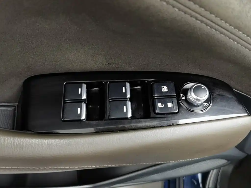 Mazda Atenza — миниатюра 9