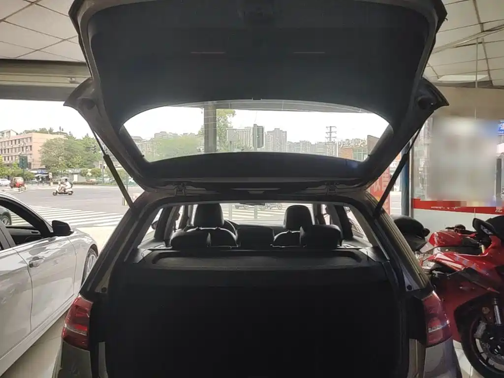 Volkswagen Golf — миниатюра 19