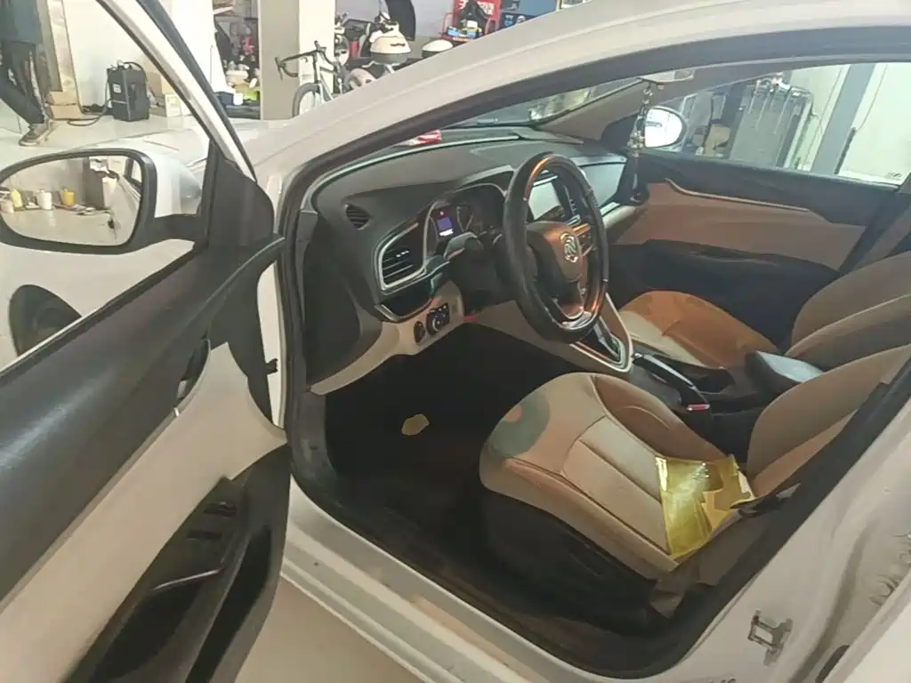 Buick Excelle — миниатюра 16