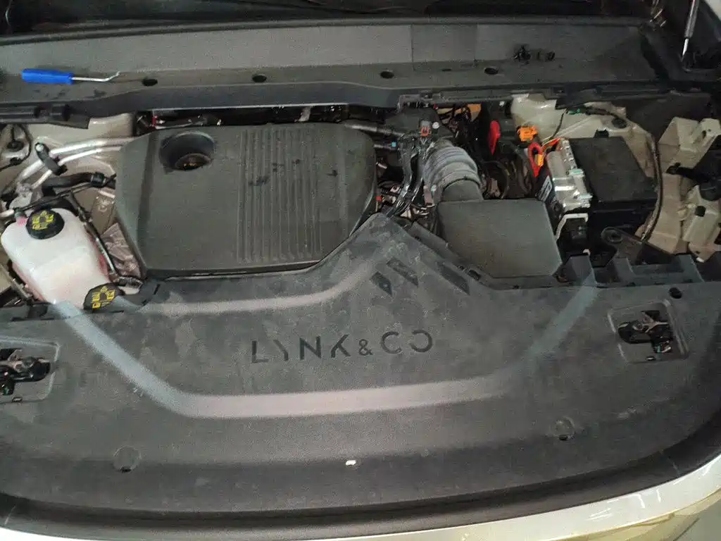 Lynk & Co 900 — миниатюра 16