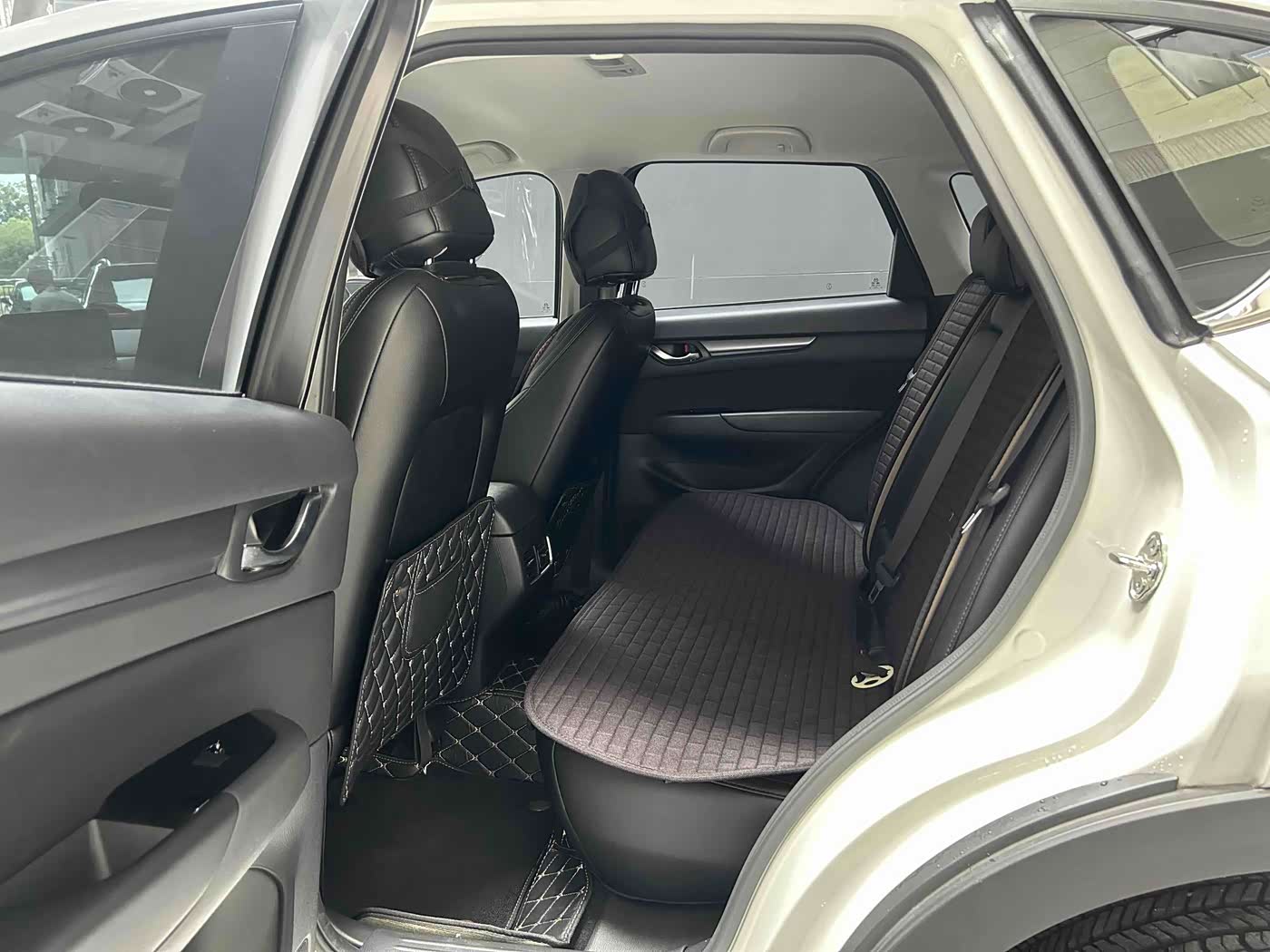 Mazda CX-5 2.0 л 2024 г. Белый, пробег 7000 км