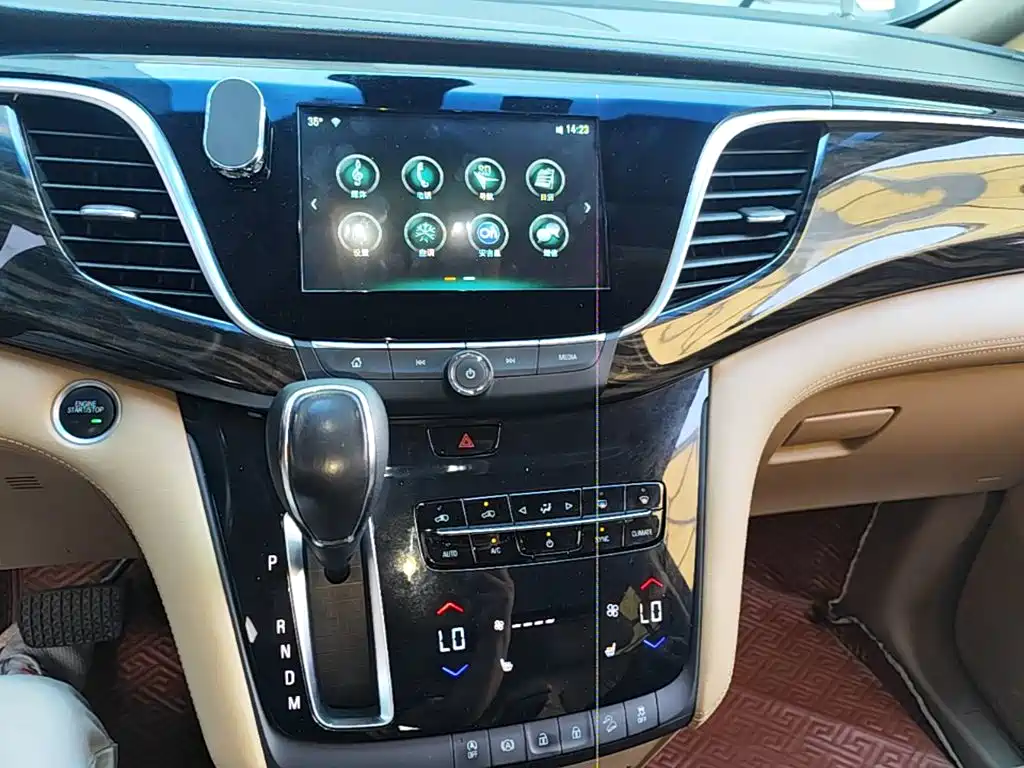 Buick GL8 — миниатюра 13