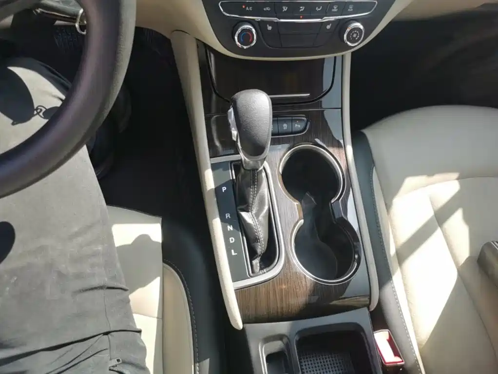 Buick Verano — миниатюра 14