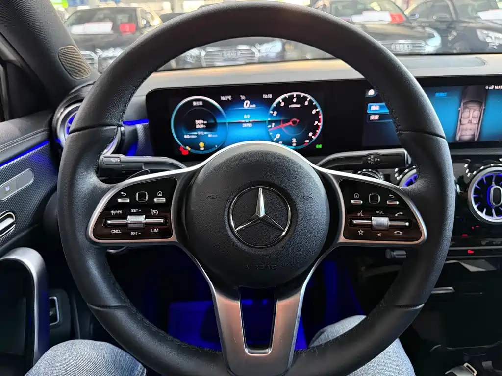 Mercedes-Benz A-Class — миниатюра 18