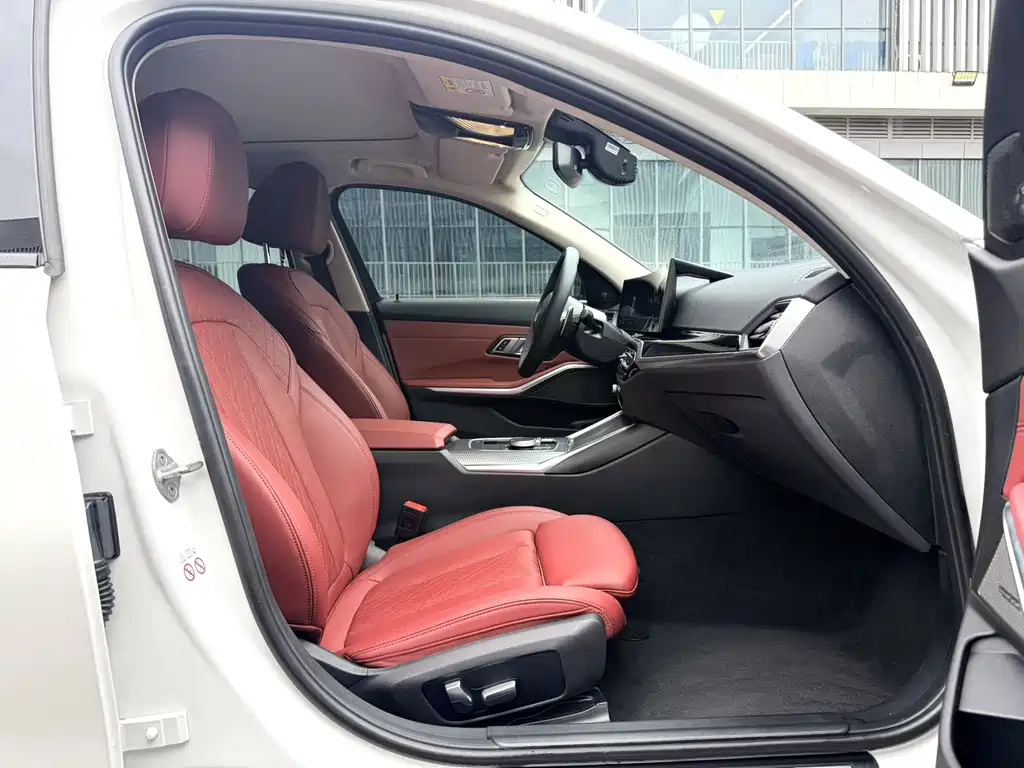 BMW 3 Series — миниатюра 12