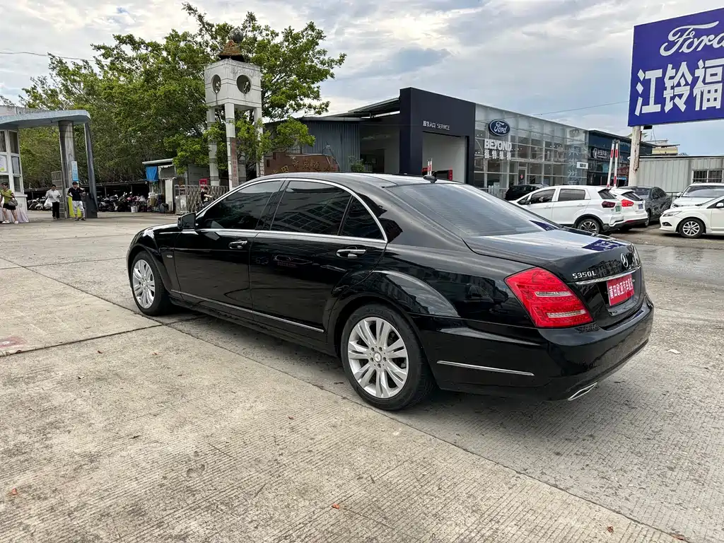 Mercedes-Benz S-Class — миниатюра 6