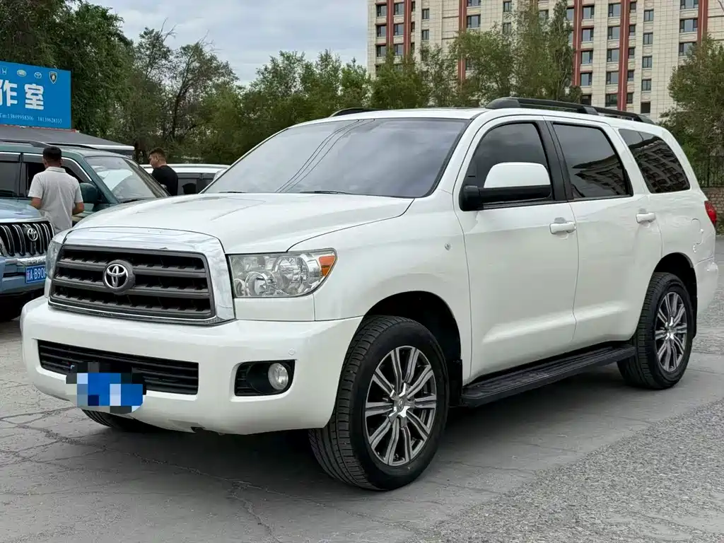 Toyota Sequoia