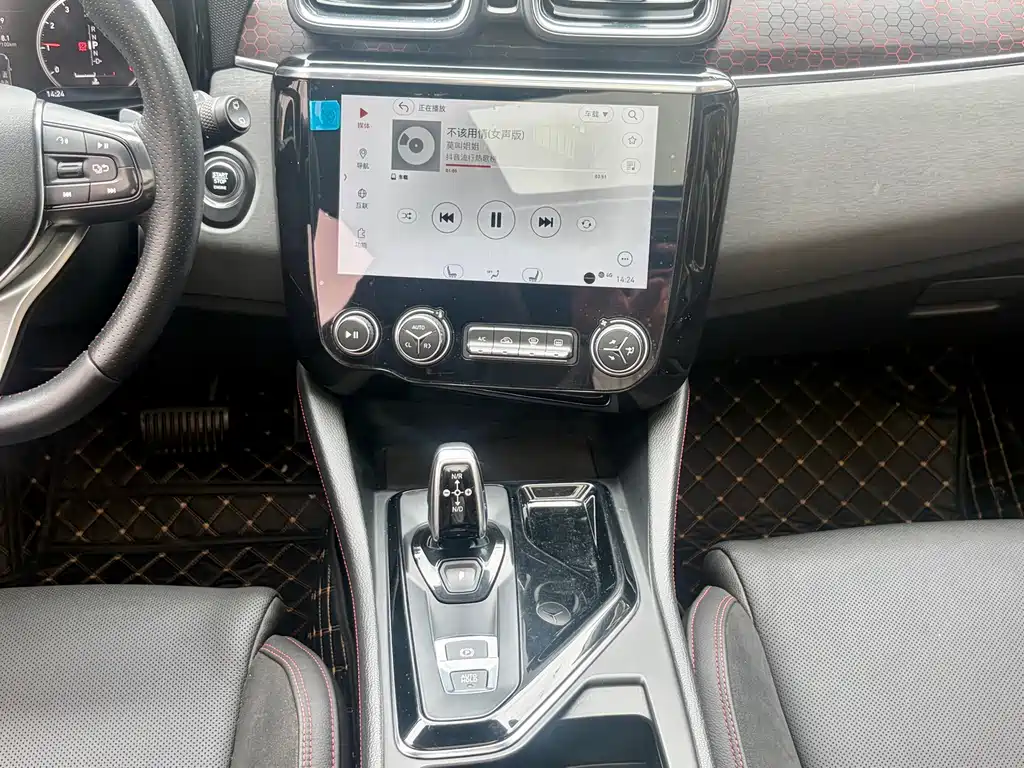 Lynk & Co 02 1.5T DCT 2WD Dynamic Edition China VI, фото 13