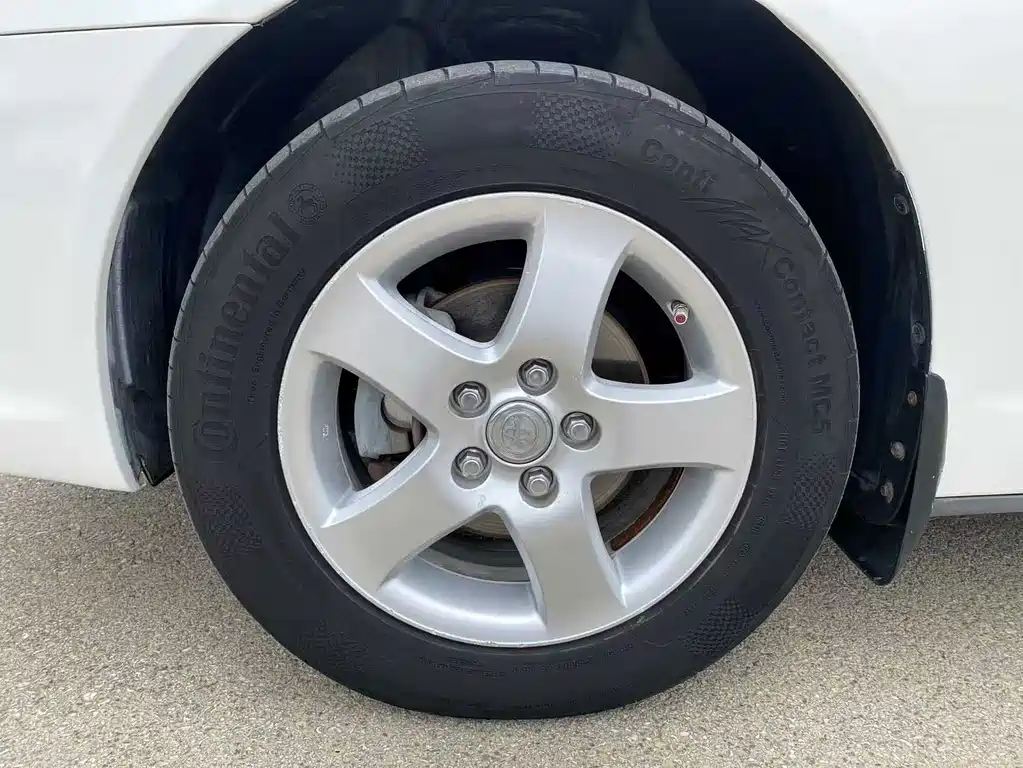 Toyota Camry — миниатюра 14