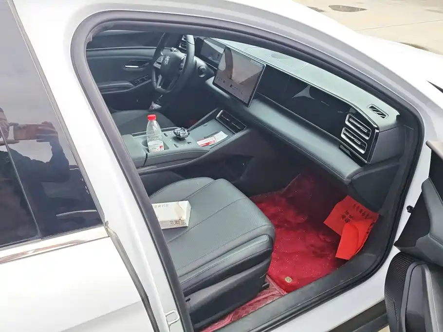 BYD Qin L — миниатюра 8