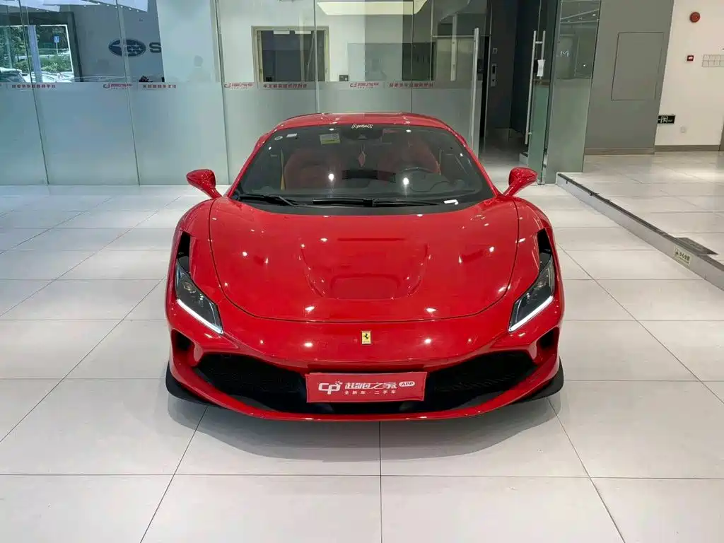 Ferrari F8 — миниатюра 2