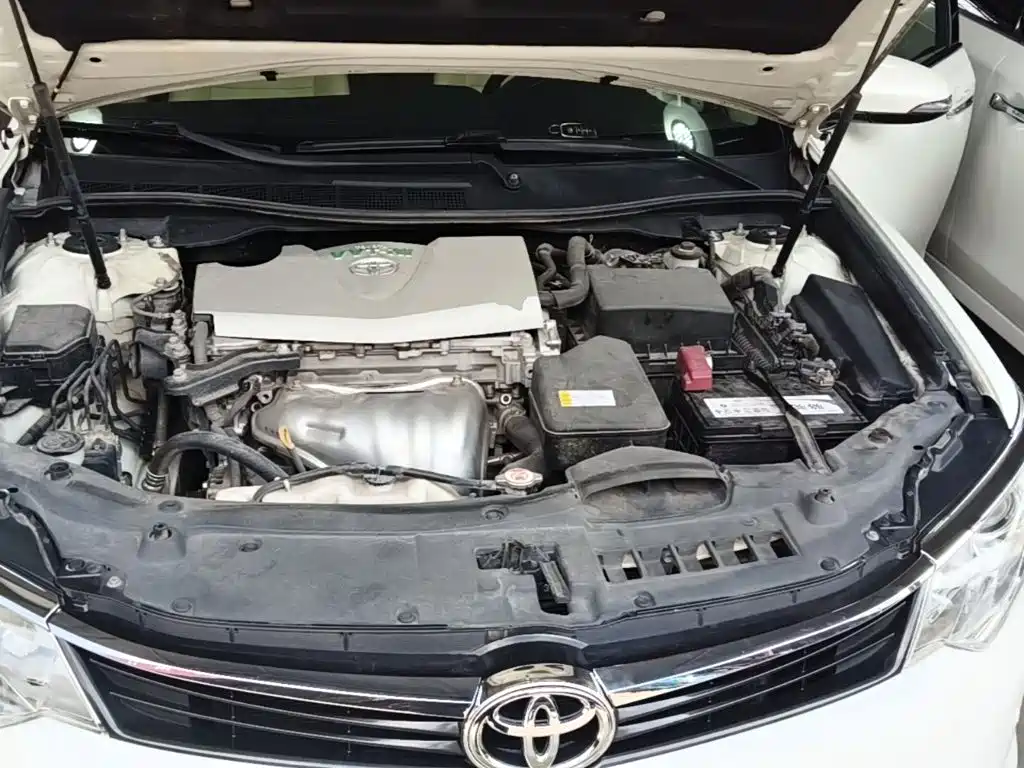 Toyota Camry — миниатюра 20