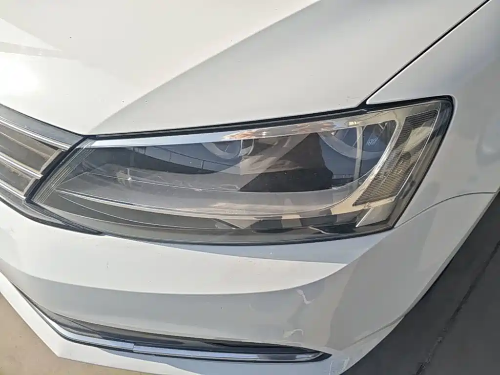 Volkswagen Sagitar — миниатюра 24