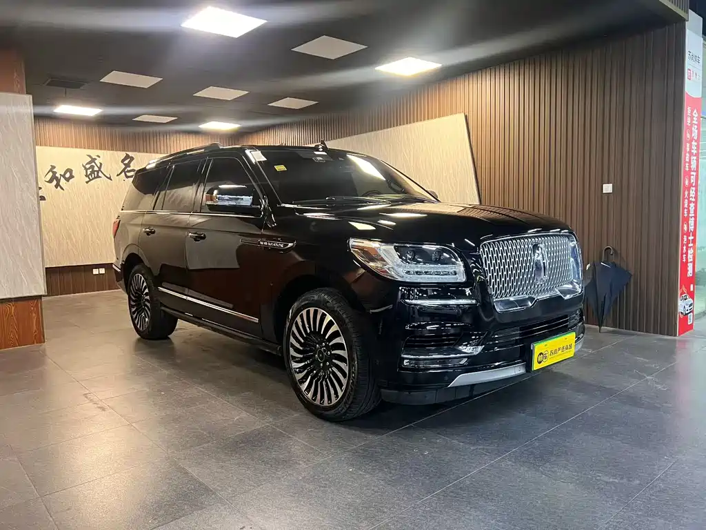 LINCOLN NAVIGATOR