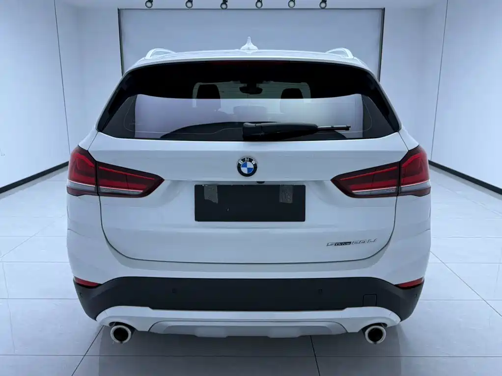 BMW X1 2022 — фото 5