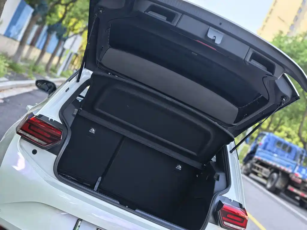Volkswagen ID.3 — миниатюра 9