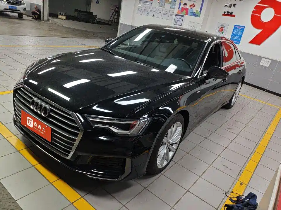 奥迪A6L 2021款 45 TFSI 臻选动感型 2021