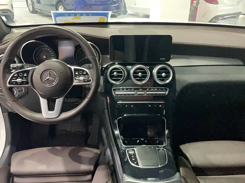 Mercedes-Benz GLC — миниатюра 10