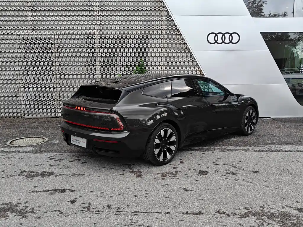 Ауди Ауди. Audi E5 Sportback — миниатюра 4