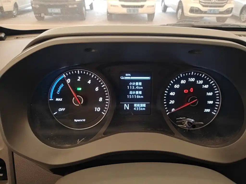 Wuling Yangguang — миниатюра 12