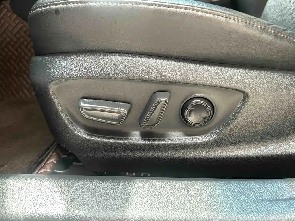 Toyota Camry 2021 2.5HQ Flagship