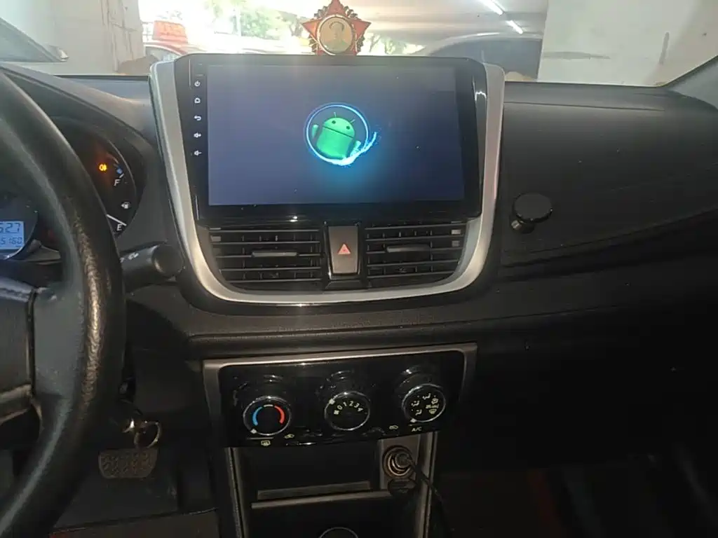 Toyota Yaris L — миниатюра 13