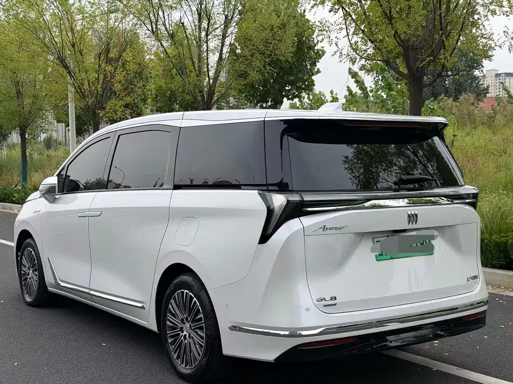 Buick GL8 Hybrid — миниатюра 21