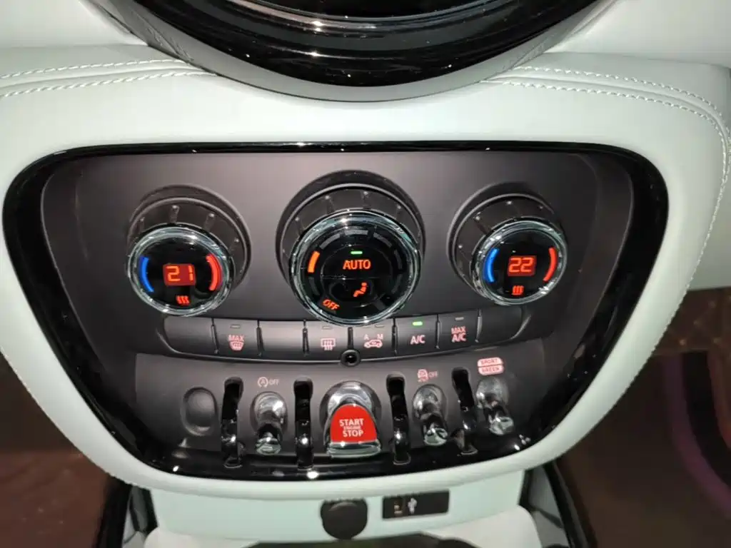MINI Mini Clubman — миниатюра 13