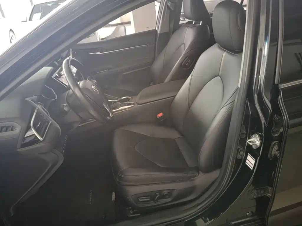 Toyota Camry — миниатюра 15