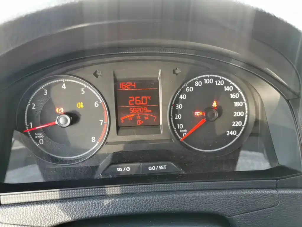 Volkswagen Santana — миниатюра 12