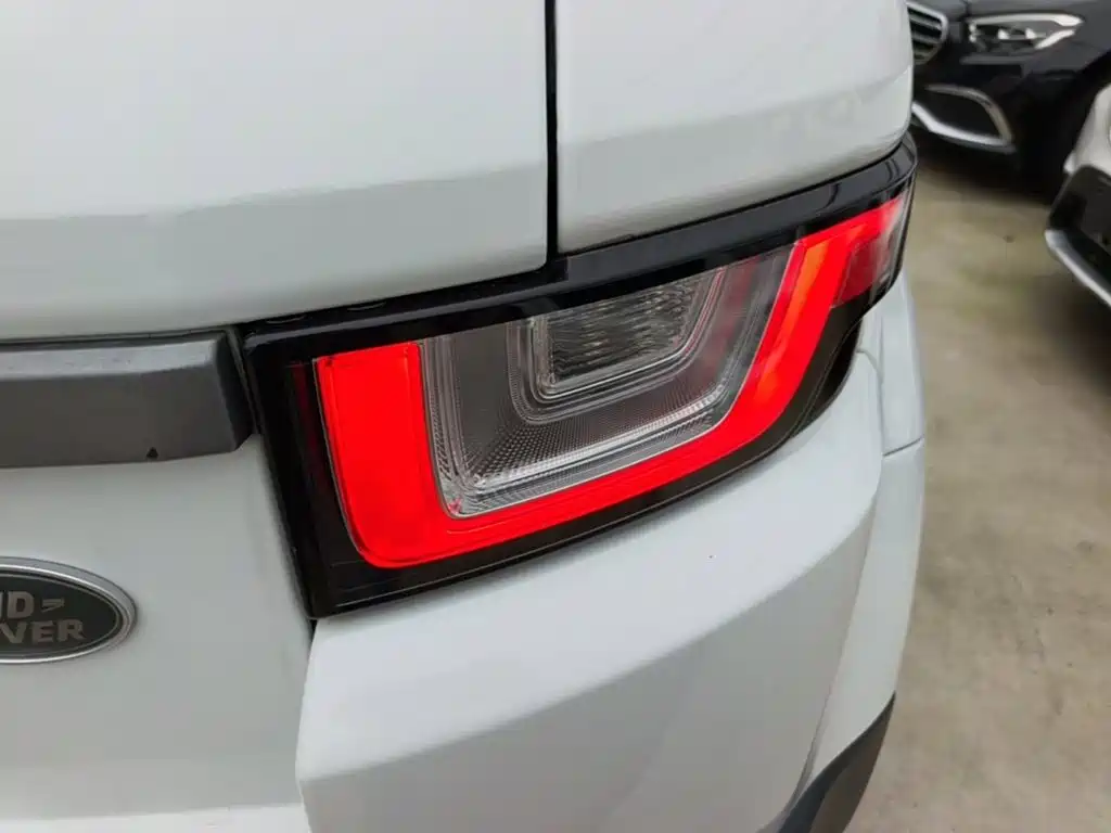 Land Rover Evoque — миниатюра 8