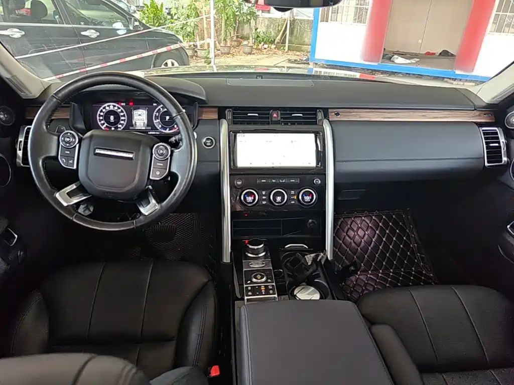 Land Rover Discovery 2018 3.0 SC V6 HSE