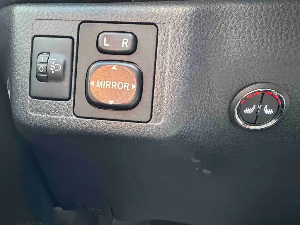 Toyota Yaris L — миниатюра 11