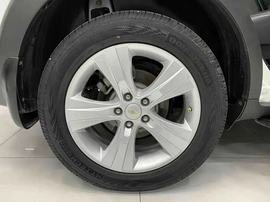 Chevrolet Captiva — миниатюра 7