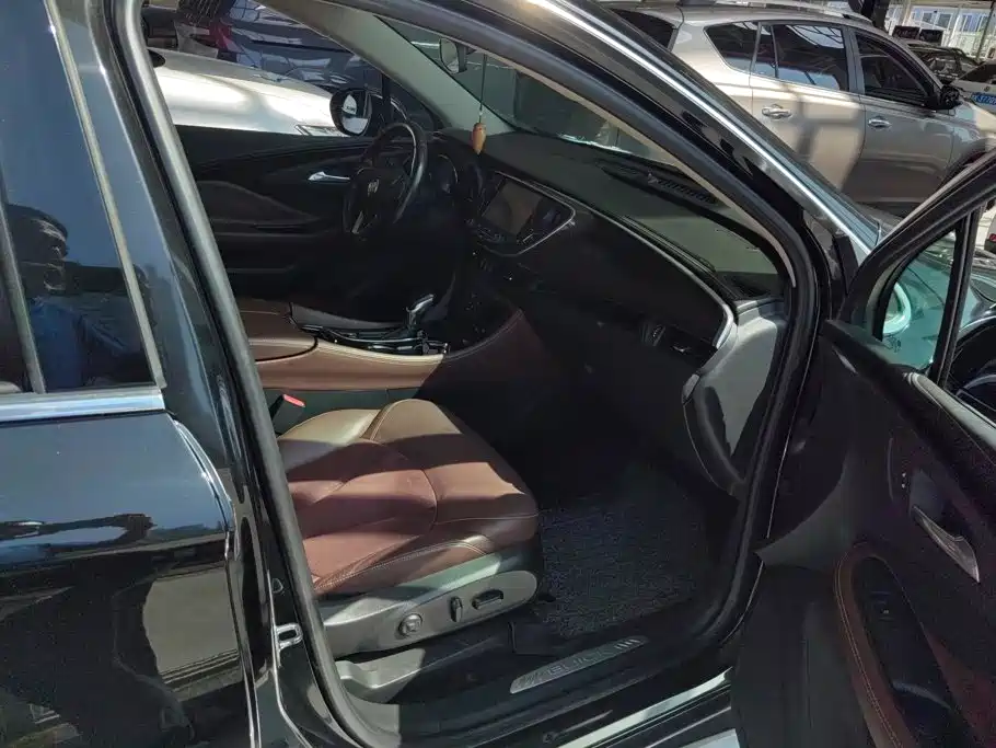 Buick Envision Plus — миниатюра 8