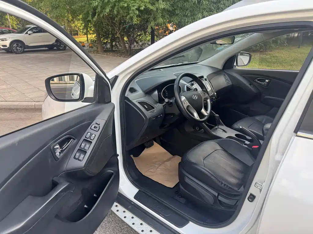 Hyundai ix35 — миниатюра 6