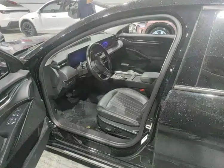 Ford Mondeo — миниатюра 6
