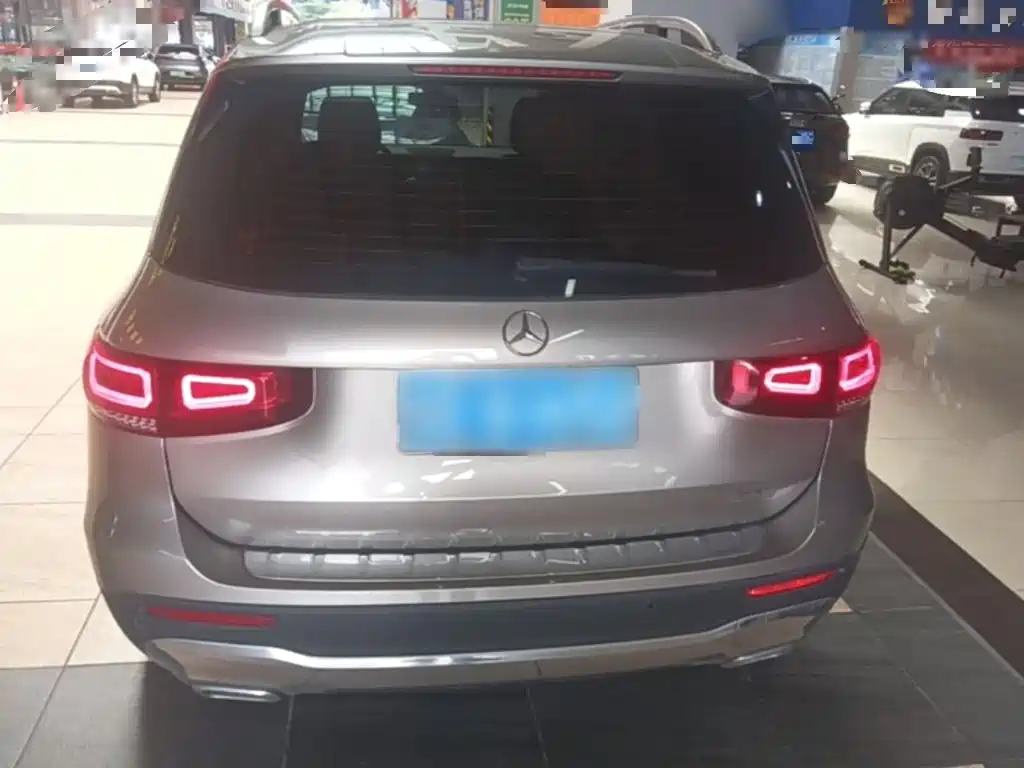 Mercedes-Benz GLB — миниатюра 6
