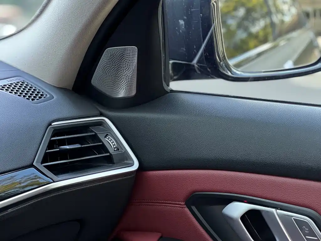 BMW 3 Series — миниатюра 17