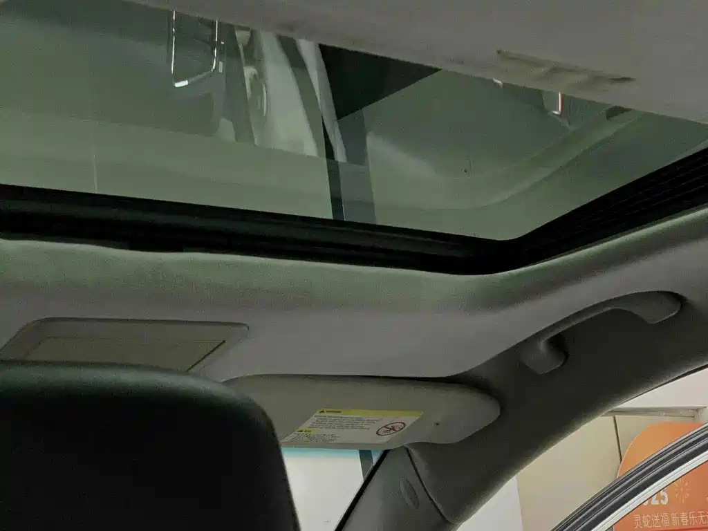 Chevrolet Captiva — миниатюра 12