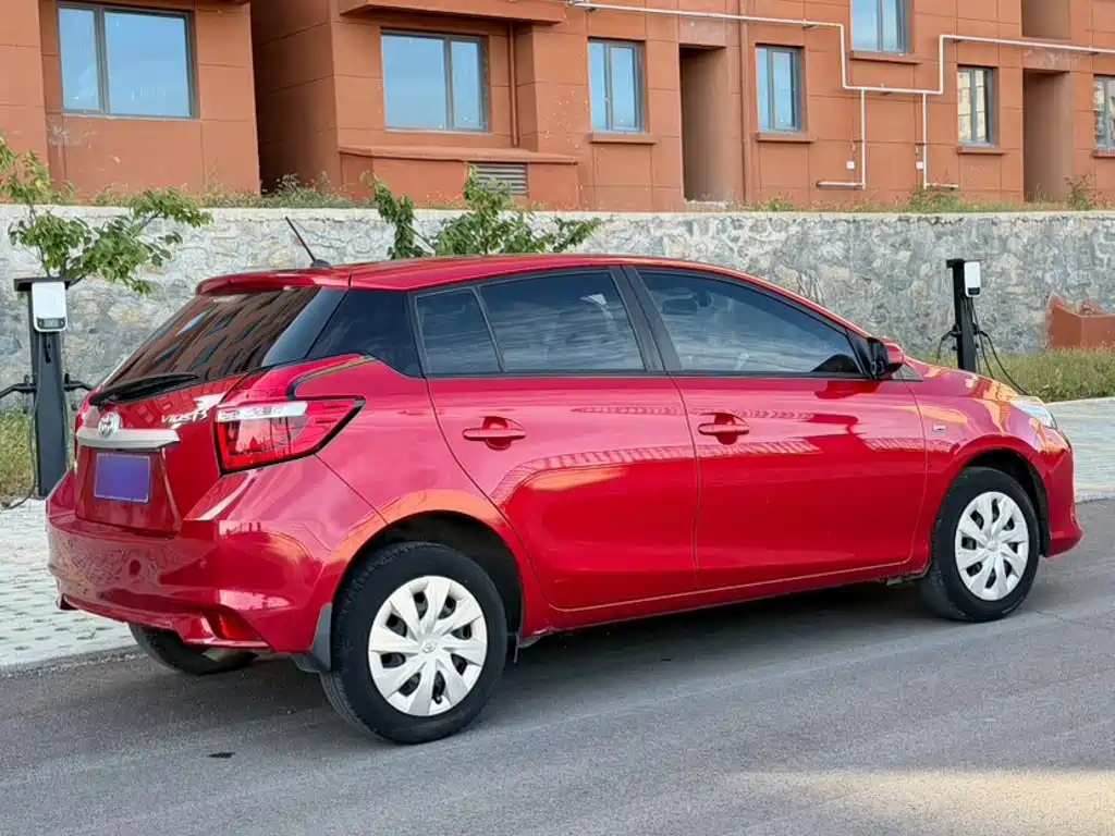 Toyota Vios FS — миниатюра 5