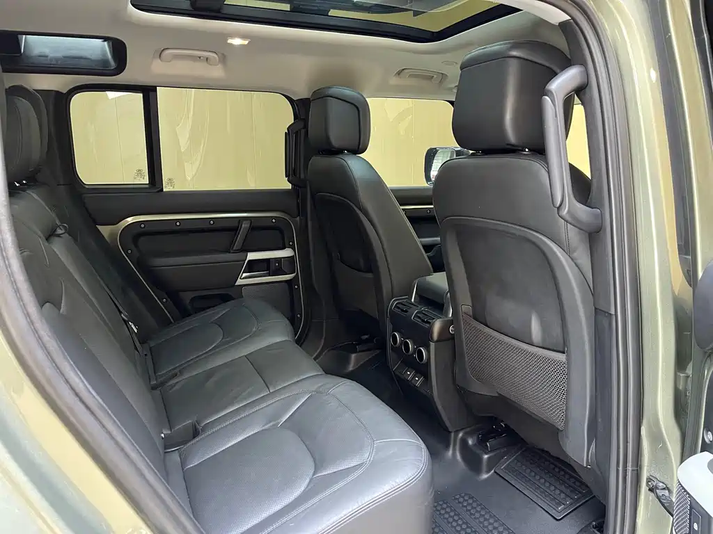 Land Rover Defender — миниатюра 14
