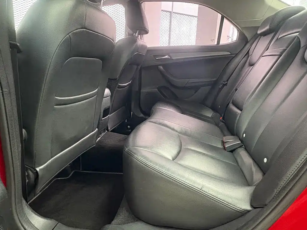 Roewe 360 — миниатюра 5