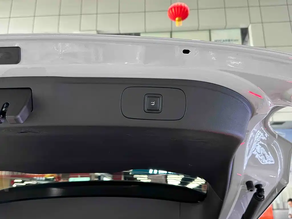 Leapmotor Leapmotor A10 — миниатюра 14